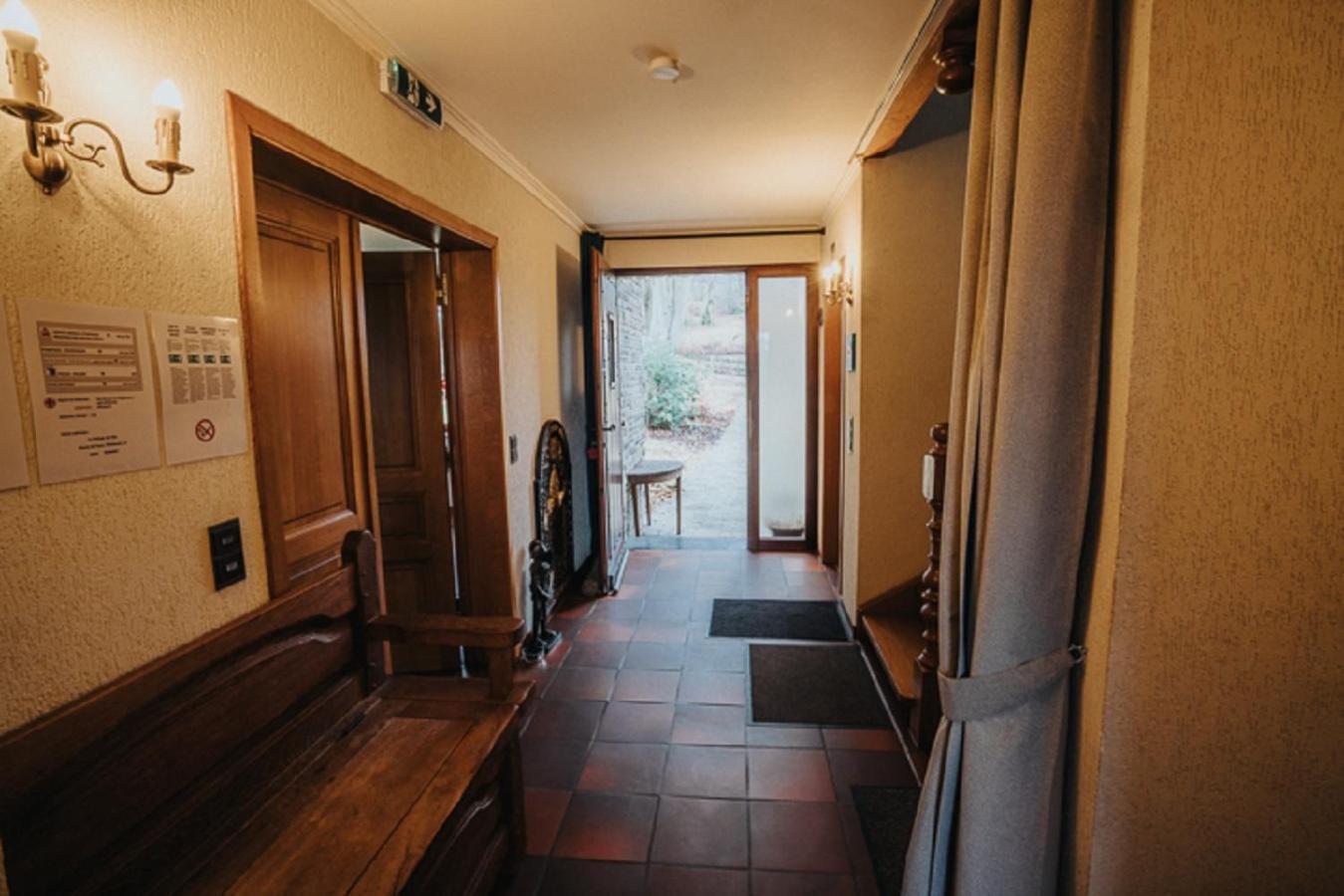 Bed and Breakfast Le Refuge De Kila Waimes Esterno foto